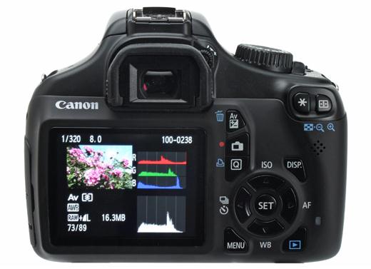 Kamera Canon  1100D